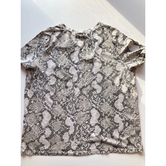 5pc H&M Clothing Bundle - T-Shirt, Tanks, Sweatshorts, Running Shorts, Size M - Picture 3 of 14